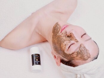 アリュメント(Allument)の写真/《次世代ハーブピーリング》今、話題のハーブピーリングでお肌の悩みを改善！誰もが羨むお顔を手に入れる♪