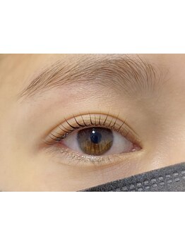 ナチュラル上品な目元にしたい