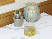 ヨサパーク ミラー(YOSAPARK Mirror)/施術後はハーブティーで一息