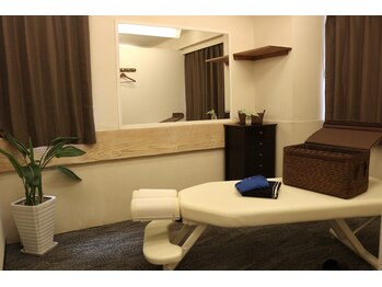 横浜駅きた西整体院/完全個室