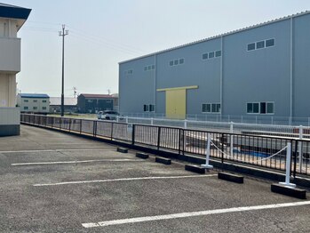サロンビーブレス(salon B-breath)/敷地内無料駐車場 2台