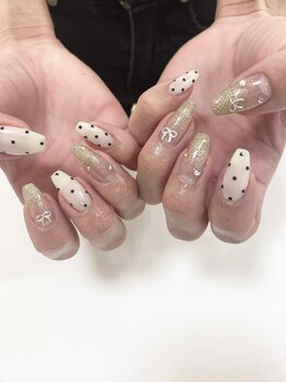 ワンカラージェルネイルショップ イオン新潟東店/ドットネイル