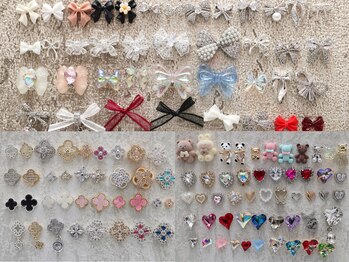 ネイルサロンラグジュアリー 梅田店(LUXURY)の写真/[梅田HEPすぐ]選べるカラー800種類&パーツ1000種以上♪【アート10本やり放題￥8900】最旬ネイルも多数登場！