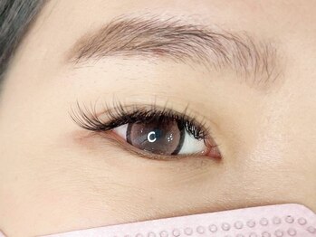 ソラナ(solana)/目尻を流して大人かわいい♪