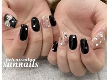 サンネイルズ(sun nails)/4本ネイルストーン追加