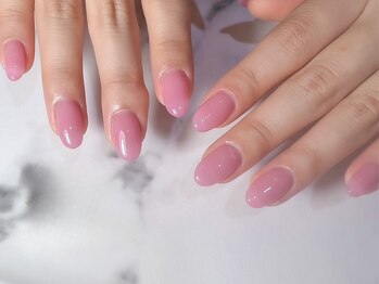 ピンクの長持ちフィルインネイル