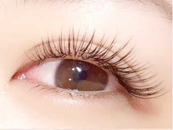 エステティックサロン プリティの写真/【最新技術】今話題沸騰中のLEDマツエク★フラットラッシュ！持続力があり持ちも抜群♪