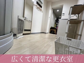 リベルテ(LIBELTE)/姉妹店更衣室