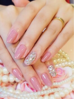ネイルサロン ヴィヴィスウィート(Nail Salon Vivi Sweet)の写真/【初回定額¥5500～/フット¥8500～】旬のデザイン揃ってます☆デザインに迷ったらViviSweetの定額ネイル！