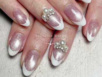 【マグネット×白フレンチ】