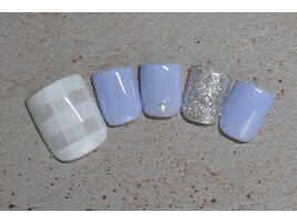 7000円　フットネイル