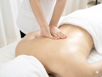 シェリラ(cherela)の写真/デスクワーク疲れ・首肩や身体のだるさの癒しサロン＊夕方のご予約も◎自分へのご褒美、贅沢なひと時を…