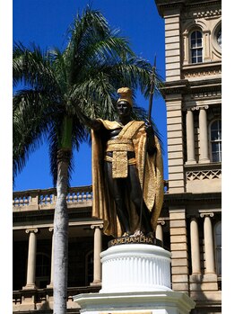 ハワイアンフォレストSpa 福岡天神店/カメハメハ大王像