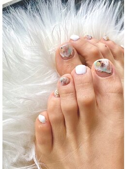 リノ(Lino)/天然石風ネイル