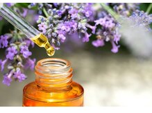 バストケア&アロマリンパセラピーniccoの雰囲気（35種類のアロマからその日の体調や気分に合わせたアロマを配合）