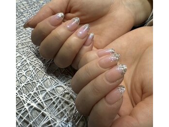 ファルベ(Farbe)/ラメグラデーションフレンチ