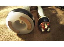 サロンビバリー/バキューム付きラジオ波（左）