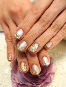 ネイル アンド ボディ ローサ(ROSA)/