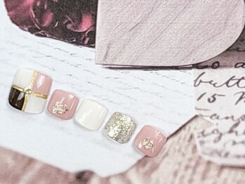 アチェロ(Acero)/上品で可愛いネイル