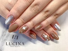 ネイルスタジオ ルキナ(LUCINA)/T-255 大人可愛いお花ネイル