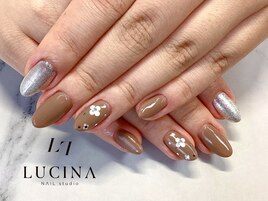 T-255 大人可愛いお花ネイル