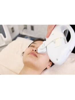 エミュ(emu)/最新ピンポイント脱毛風景