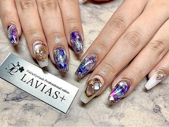 ラヴィアスプラス(LAVIAS+)の写真/《付替オフ全員無料》もっと長さが欲しい!爪が折れた!とお悩みの方必見◎長さ出しで細く綺麗な指先を実現♪
