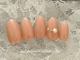 パールビジューネイル