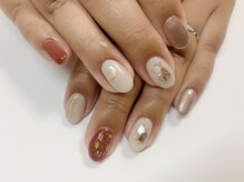 トヨネイル(TOYO NAIL)/ブラウン×押し花☆