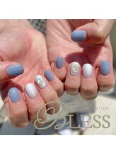 ブレス(BLESS)/ブルー×ホワイトラメ