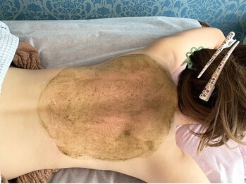 福岡美人工房 アロマムーンの写真/二の腕・背中のぶつぶつの救世主！毛穴,ニキビケアで人気NO.1★ハーブピーリングの王道【グリーンピール】