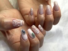 ヴレ ネイル(vrai nail)/刺繍アート