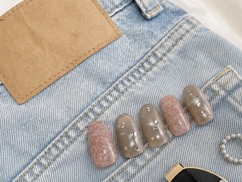 ミュー(MewS)の写真/大人シンプルネイルで日常に馴染むデザインへ!指先を美しく魅せる上品さが魅力です♪