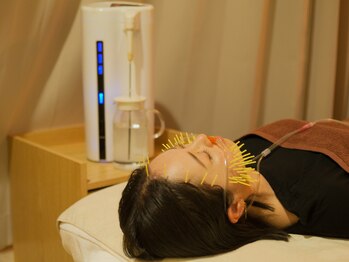 皇漢堂鍼灸療院/水素吸入しながらできる美容鍼