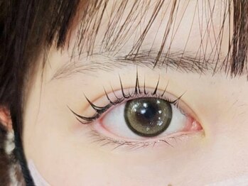 グラジュス(grazus)の写真/【地域最安値挑戦中】華やかx自然の融合/強度UP&艶ぷる<まつげ改善>魅惑的な目元☆差がつくうるおいeye