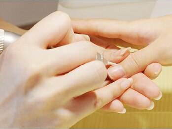 プリナチュール 恵比寿店/03．甘皮処理2