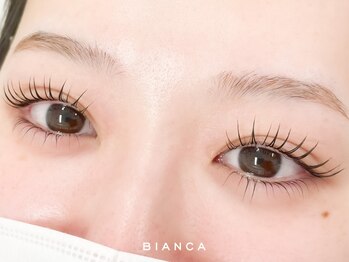 ビアンカ 川越西口店(Bianca)の写真/夏でも崩れないカールをキープ◎【予約率No.1】オーダーメイドまつげパーマ(上)¥4800/(上下)¥5800
