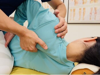 大川カイロプラクティックセンター ひらつかスターモール整体院の写真/【長時間のデスクワーク】パソコンやスマホの長時間使用の疲れを重点的にケア◎肩こり・眼精疲労・頭痛