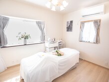 クラリス(Clarice)の雰囲気（白を基調としたお部屋でゆっくりとリラックスしてくださいませ♪）