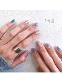くすみブルーニュアンスネイル