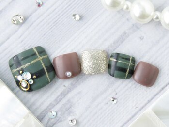 ティーエヌ イトーヨーカドー能見台店/季節の定額FOOT6900円【10月】