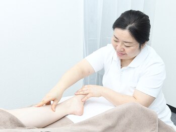 東洋整体/内臓経絡のツボを沿って体調ケア