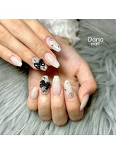 ダリア(Daria)/リボンの埋めつくしネイル