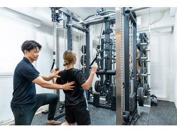 トキエル 池袋東口店(TOKIEL)の写真/【池袋駅6分】整体×トレーニングの2STEPで、リバウンドしにくい理想の美ボディを根本から作ります♪