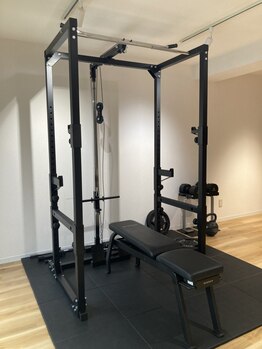 クロスピラティス(CROSS PILATES)の写真/【数少ない！女性のウエイトパーソナルトレーナー★】トレーニングでメリハリのある理想の身体づくりを♪