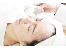 アキ/濃厚美容液導入