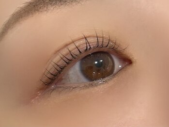 ルルバイアズール 草加店(LULU by azule)/根元から立ち上げ大きな目へ!!