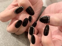 エミュネイル 関内(emunail)/ワンカラースタッズネイル