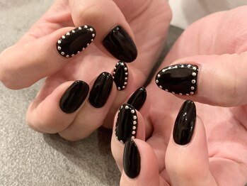 エミュネイル 関内(emunail)/ワンカラースタッズネイル