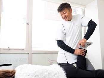 整体室オケタニ(oketani)/身体の連結ポイントを調整します